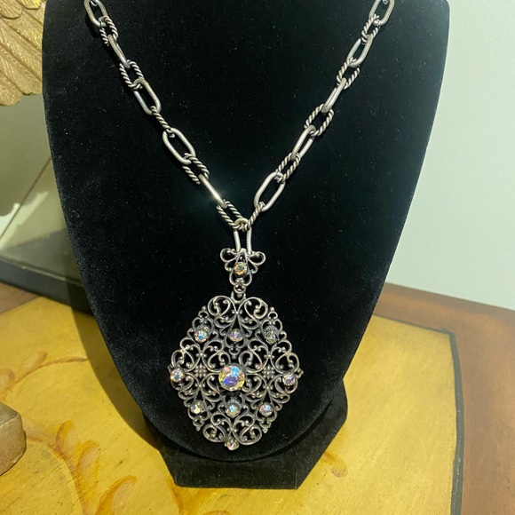 Vintage silver tone necklace - Picture 10 of 11